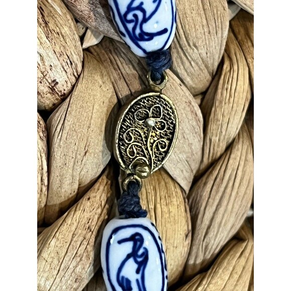 VTG Chinese Export Hand Knotted Painted Blue White Porcelain Bead Bird Necklace - Picture 6 of 8